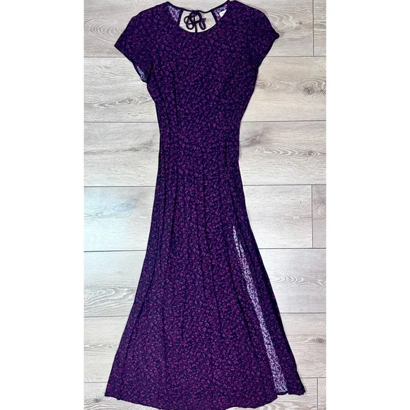 Urban Outfitters Lindsey Floral Open Back Midi Dress - Picture 3 of 13